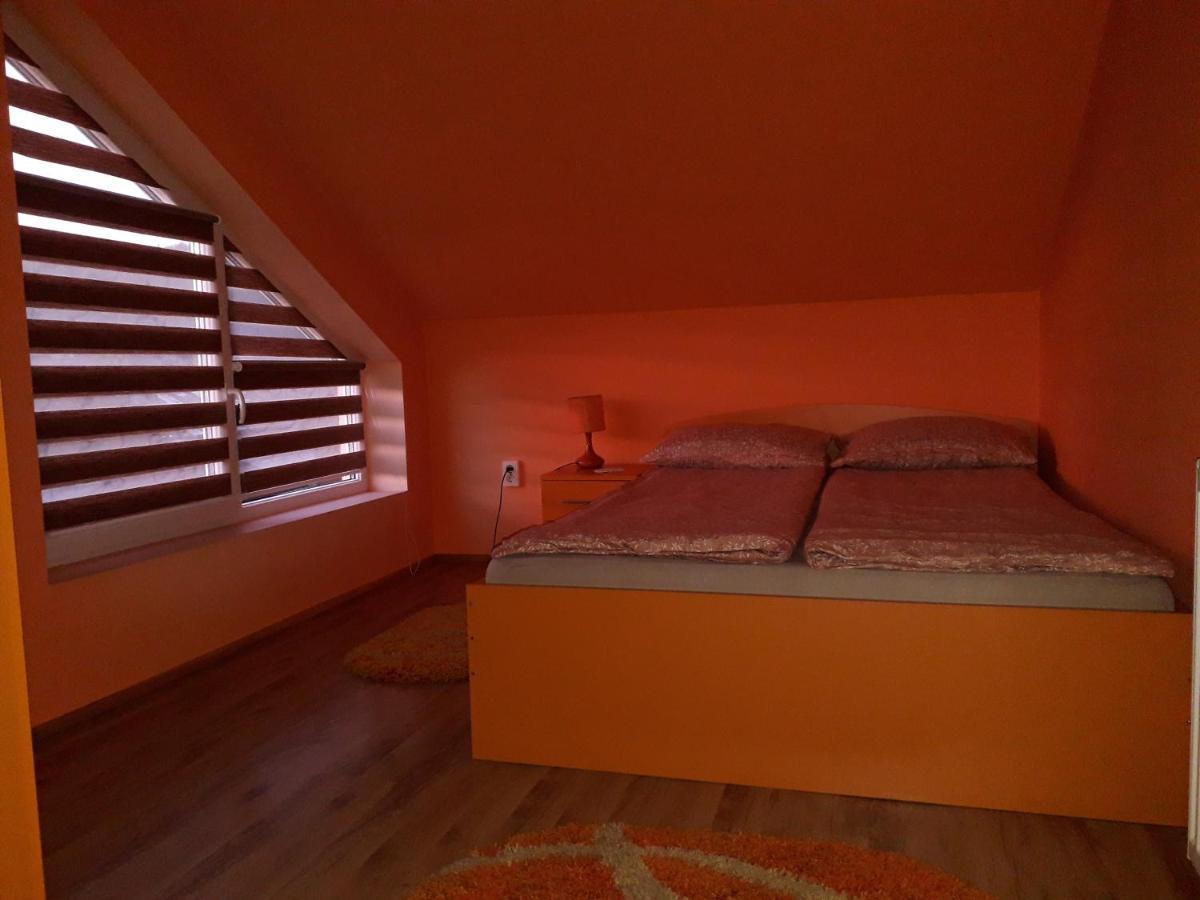 Timi Kulcsoshaz Otel Lăzarea Dış mekan fotoğraf